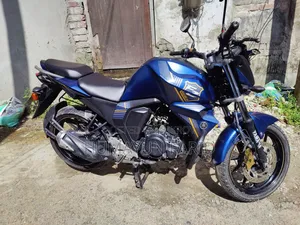 ইয়ামাহা এফজেড ২০২২ নীল