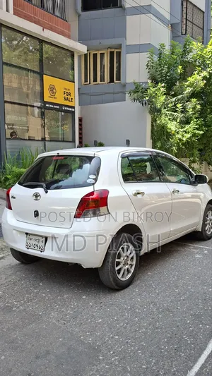 Toyota Vitz 2008 White