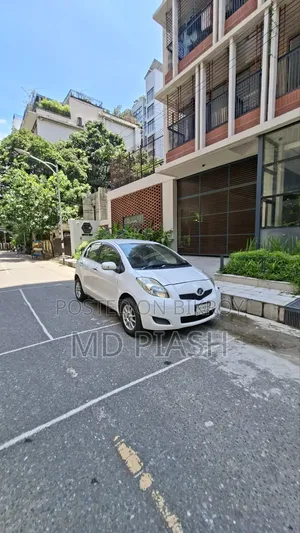 Toyota Vitz 2008 White