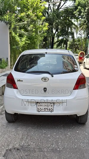 Toyota Vitz 2008 White