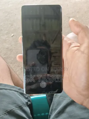Oppo Reno9 256 GB Gold