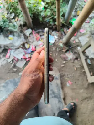 Vivo Y33s 128 GB Gold