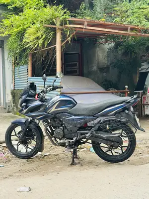 বাজাজ ডিসকভার ১৫০ ২০১৬ ব্লু