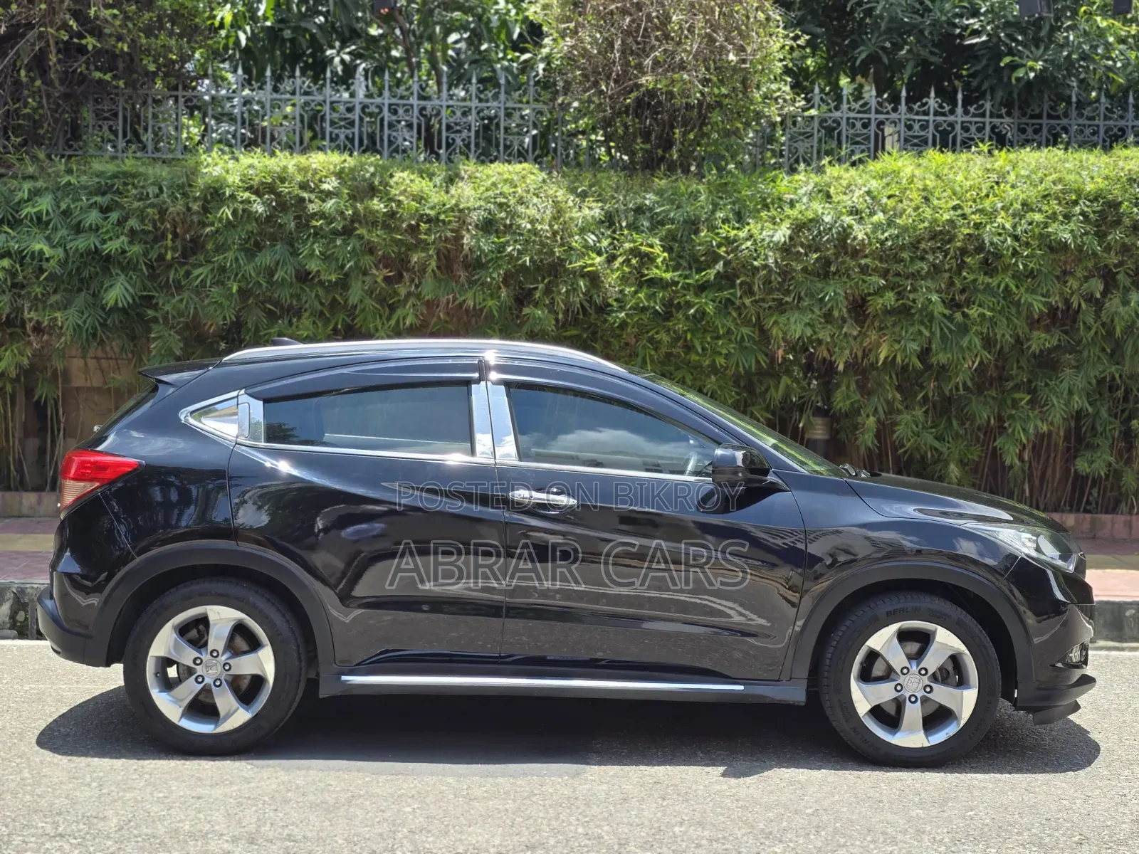 New Honda HR-V 4dr SUV (1.5L 4cyl CVT) 2016 Black