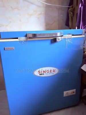 সিঙ্গার রেফ্রিজারেটর ১৩৮ লিটার ধারণক্ষমতা ভালো অবস্থায়