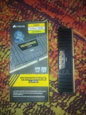 16 GB DDR4 RAM