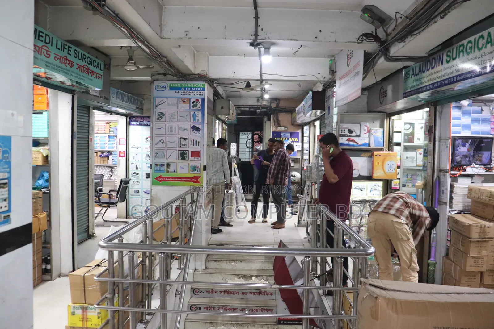 Surgical Shop Space for Rent | 21/A, 2nd Floor, Topkhana Road, Dhaka