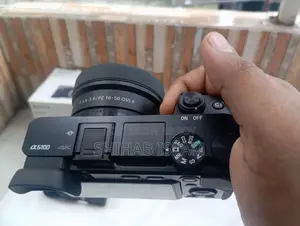 Sony Alpha A6100 Mirrorless Camera With 16-50mm Lens Full Box