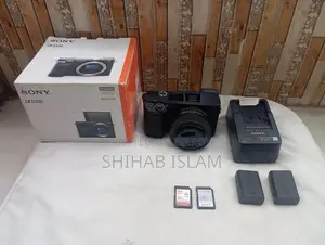 Sony Alpha A6100 Mirrorless Camera With 16-50mm Lens Full Box
