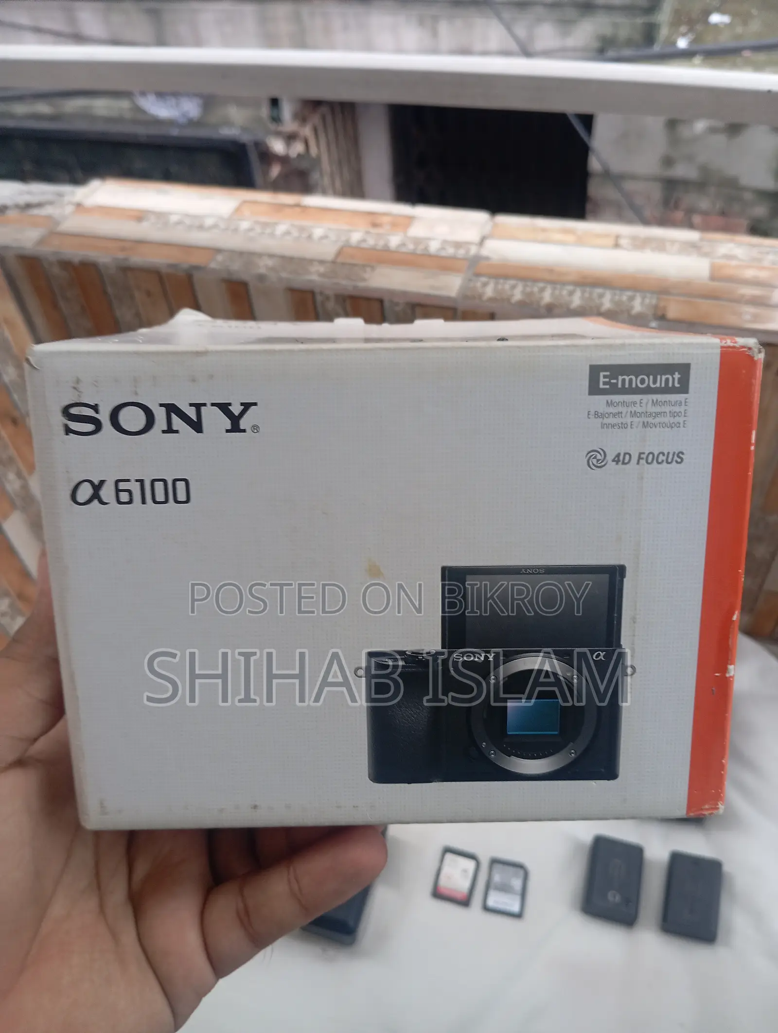 Sony Alpha A6100 Mirrorless Camera With 16-50mm Lens Full Box