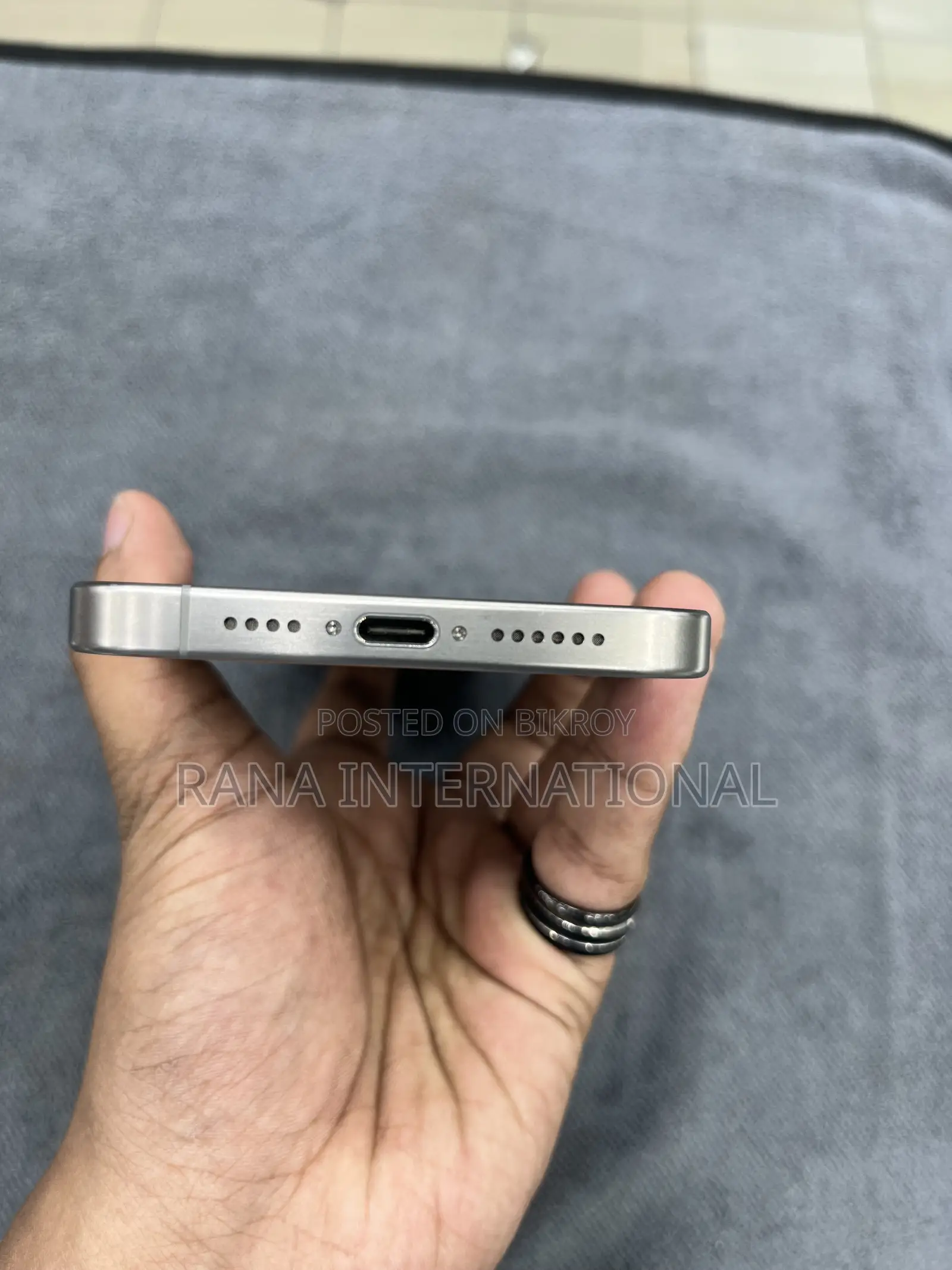 Apple iPhone 15 Pro Max 256 GB Gray
