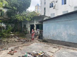 জমি বিক্রয় হবে