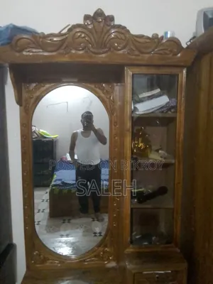 Dressing table