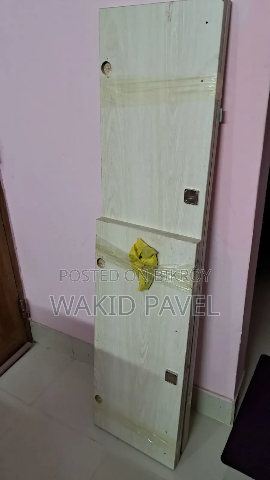 Cabinet for Sell With Door Lock