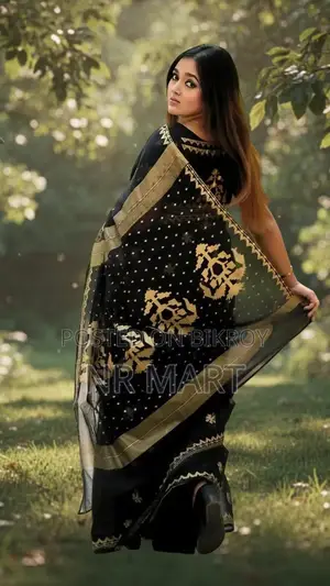 Elegant Semi-Muslin Saree (with matching blouse piece)
