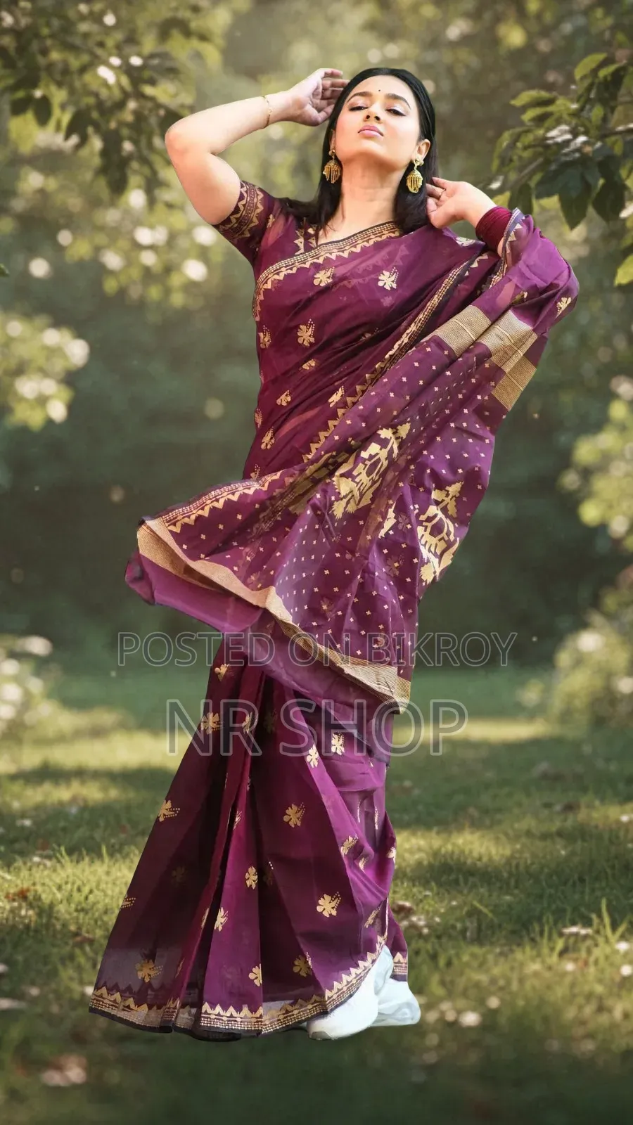 Elegant Semi-Muslin Saree (with matching blouse piece)
