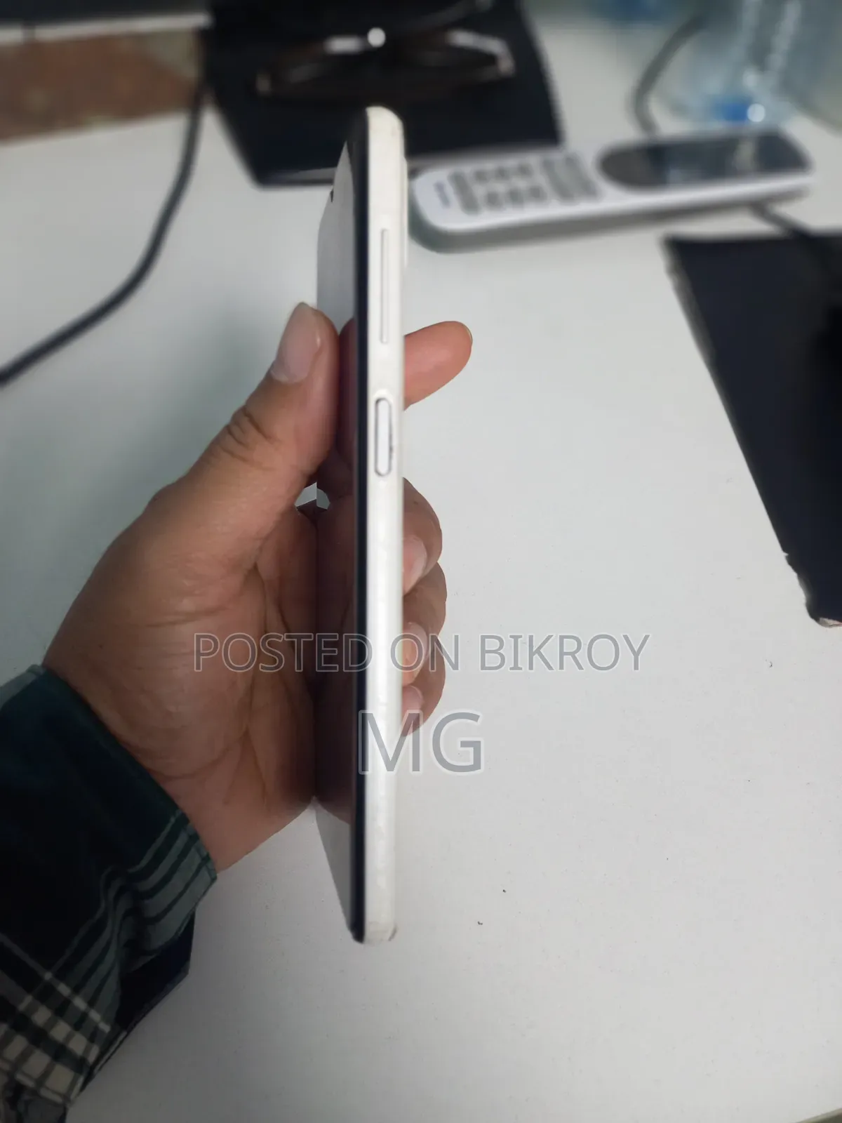 Samsung Galaxy A12 64 GB White