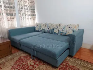সোফা, টি টেবিল