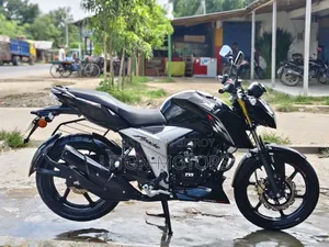 TVS Apache RTR 160 4V 2026 Black