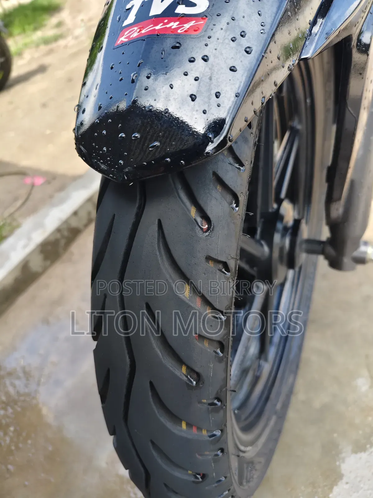 TVS Apache RTR 160 4V 2026 Black