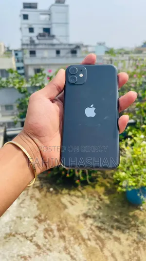 New Apple iPhone 11 64 GB Black
