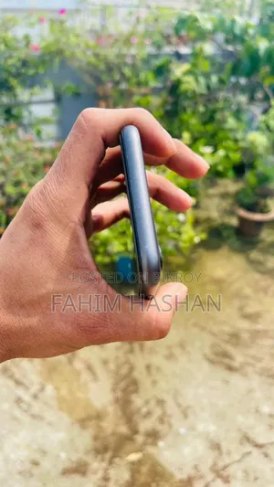 New Apple iPhone 11 64 GB Black