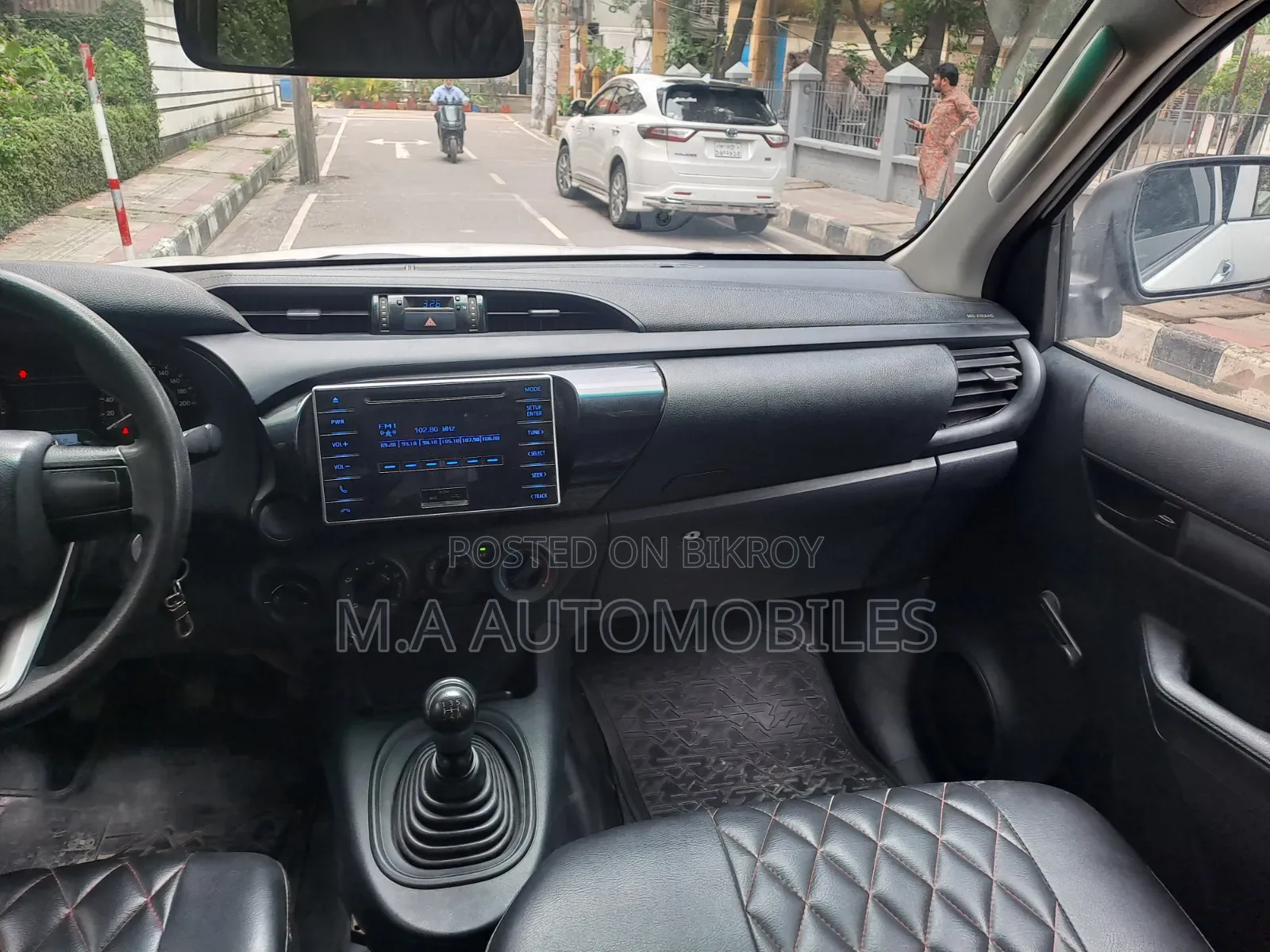 Toyota Hilux 2017 White
