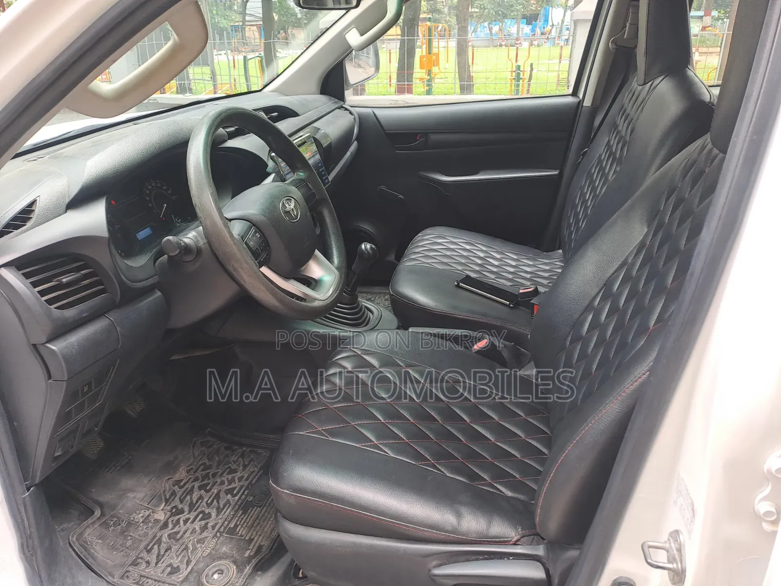 Toyota Hilux 2017 White