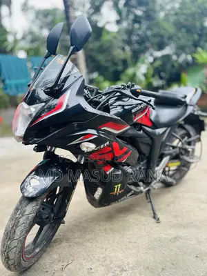 সুজুকি জিক্সার এসএফ ২০১৯ কালো