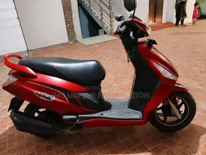 Hero Maestro Edge 110 2025 Red