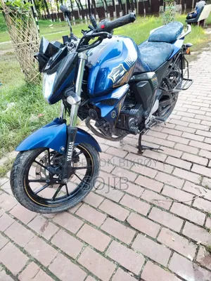 ইয়ামাহা এফজেড ২০২২ নীল