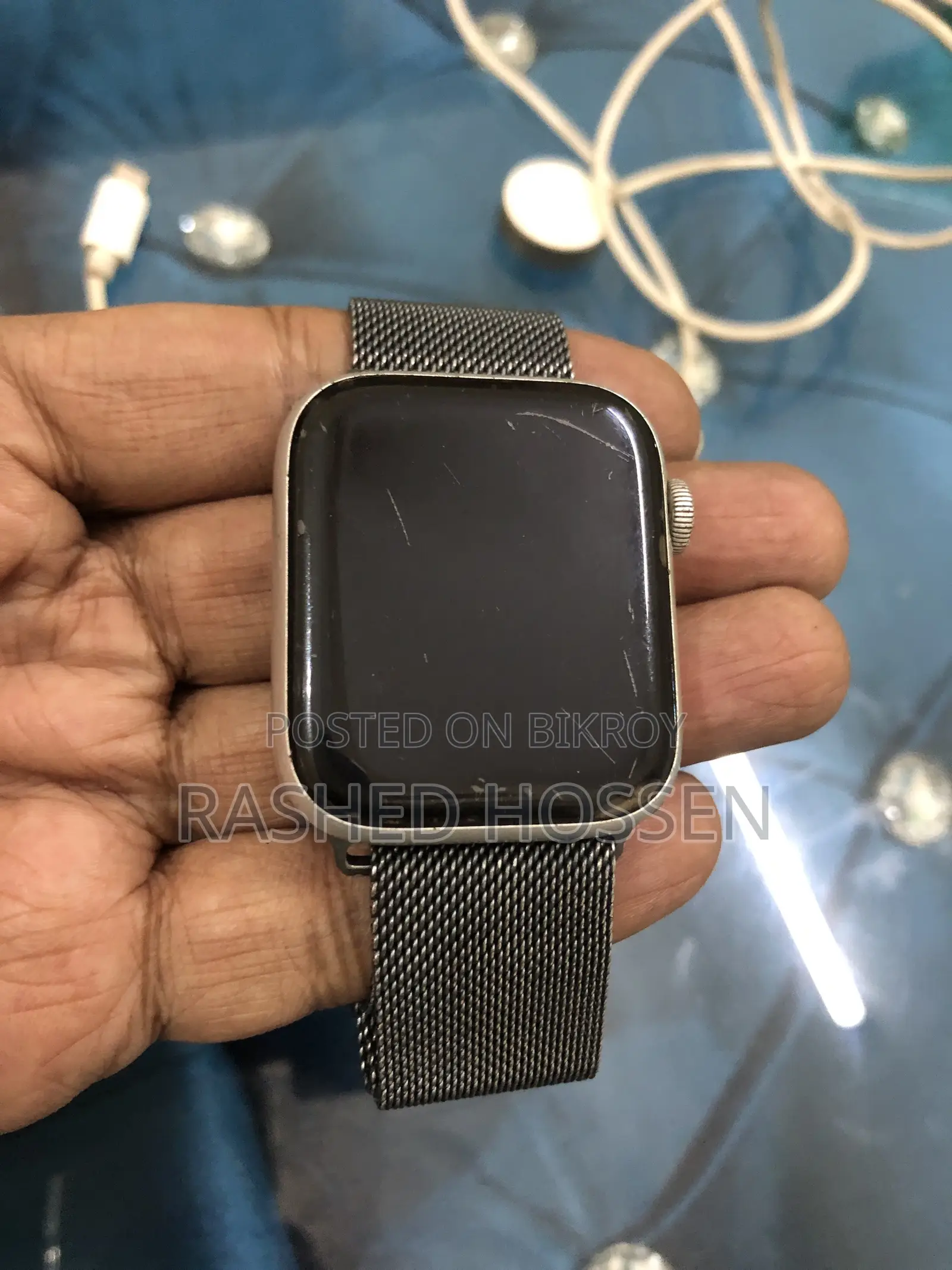 অ্যাপল ওয়াচ এস৫ ৪৪মিমি ই-সিম জিপিএস