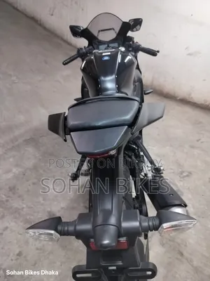 Yamaha R1 2025 Black