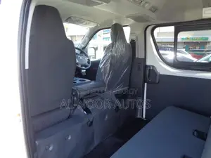 Toyota HiAce 2021 White