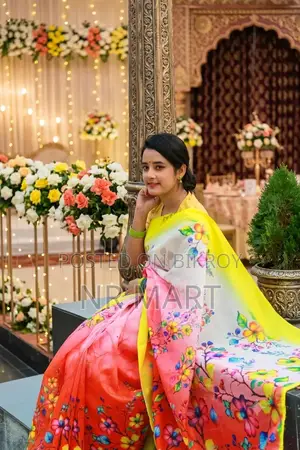 নান্দনিক হাফ সিল্ক শাড়ি