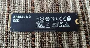 ৫১২ জিবি এনভিএমই জেন৪ এসএসডি