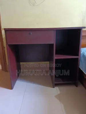 Hatil Reading Table