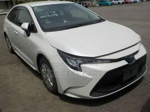 Toyota Corolla 2021 Pearl