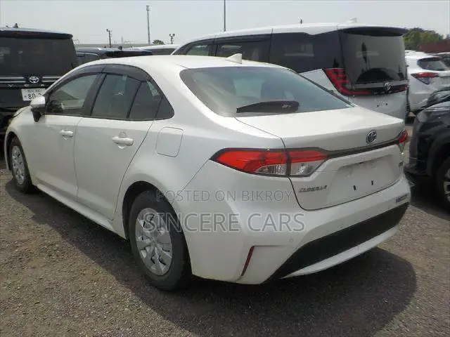 Toyota Corolla 2021 Pearl