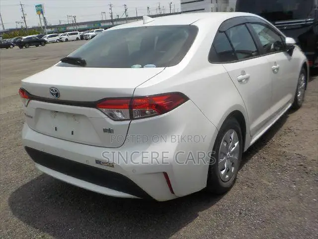 Toyota Corolla 2021 Pearl