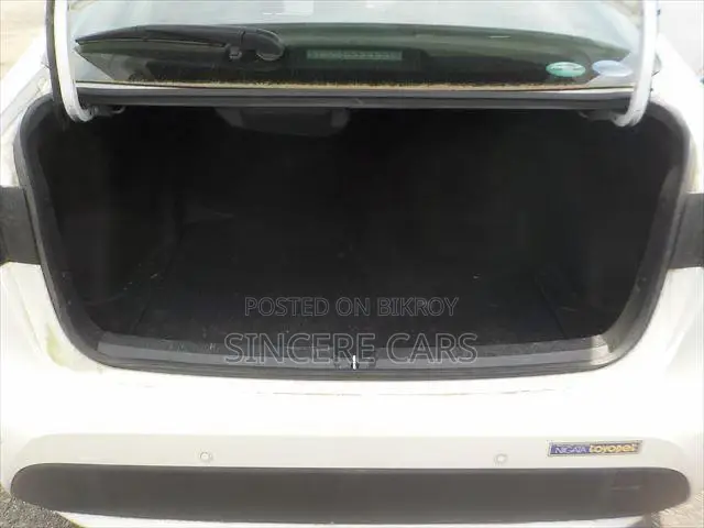 Toyota Corolla 2021 Pearl