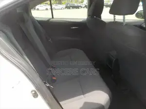 Toyota Corolla 2021 Pearl