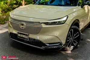 Honda Vezel 2021 Beige