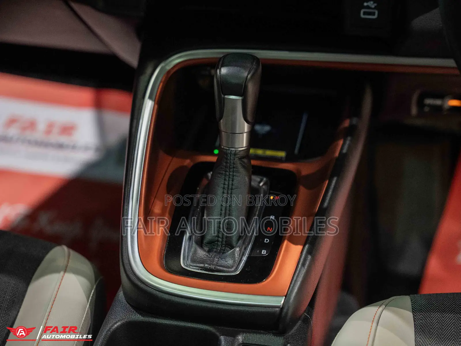 Honda Vezel 2021 Beige