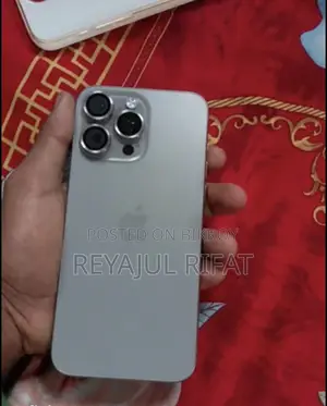 Apple iPhone 15 Pro Max 256 GB Silver