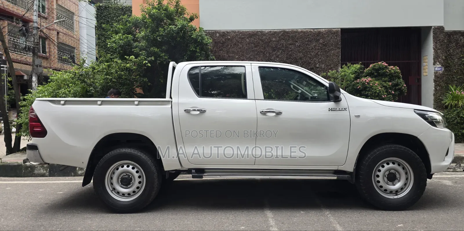 Toyota Hilux 2017 White