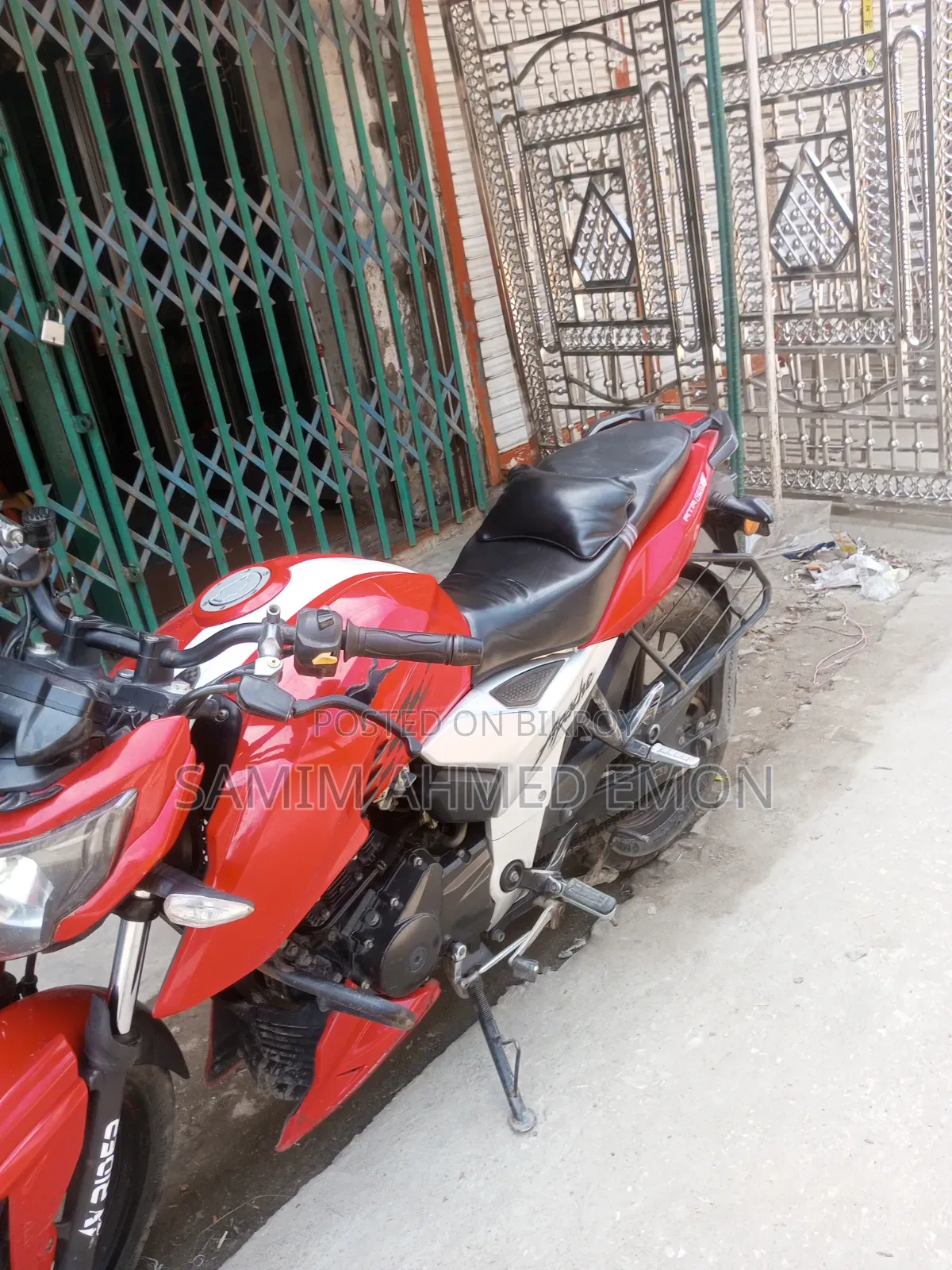 TVS Apache 160 4V 2021 Red