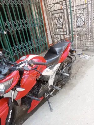 TVS Apache 160 4V 2021 Red