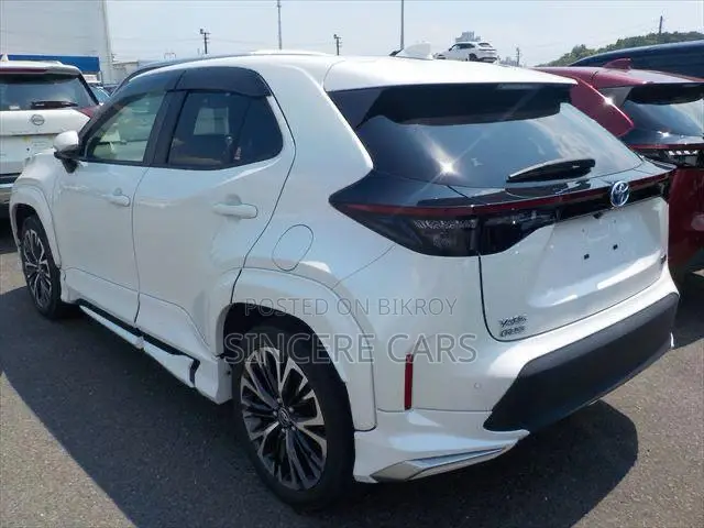 Toyota Yaris Cross 2021 Pearl