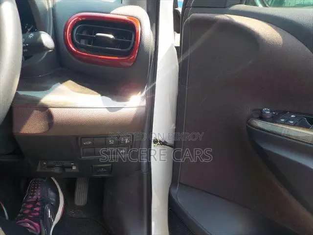 Toyota Yaris Cross 2021 Pearl